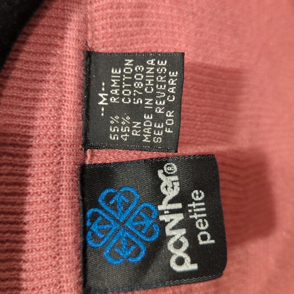 Panther Petite Pink Button Down Top SIZE Medium - Picture 3 of 4